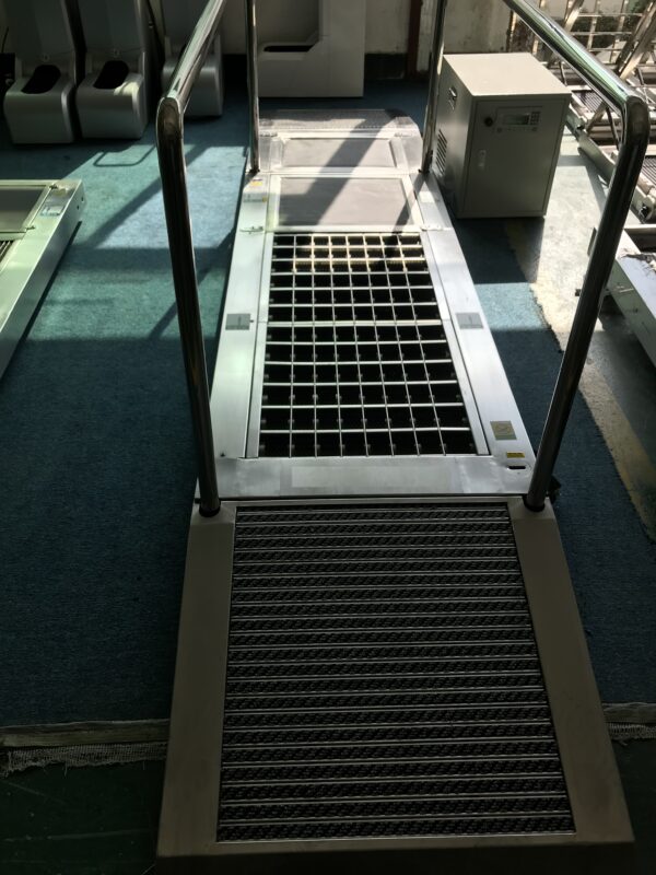 Lắp đặt máy vệ sinh đế giày phòng sạch cho nhà máy linh kiện điện tử IRISO