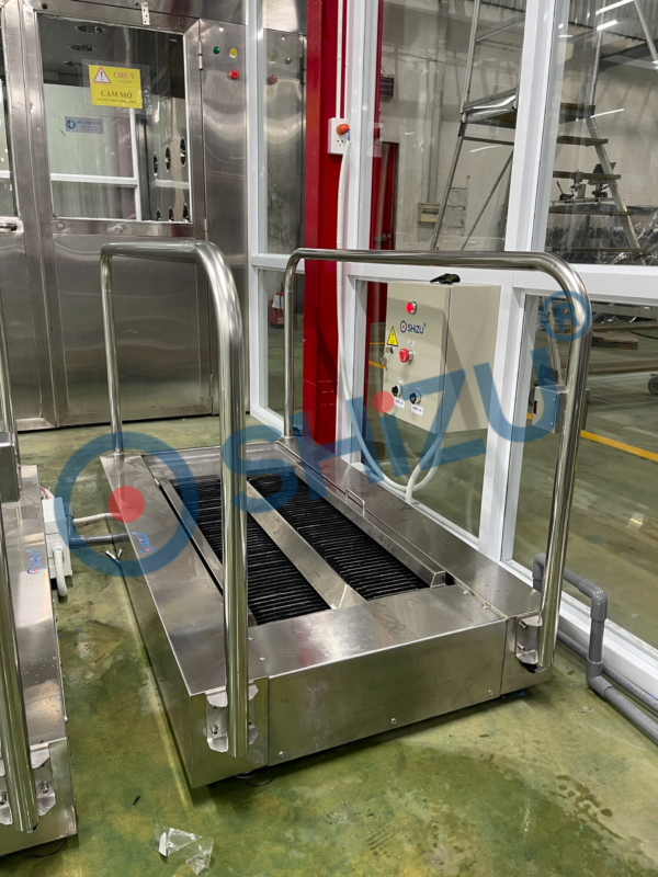 Lắp đặt máy vệ sinh đế giày cho nhà máy sản xuất thực phẩm Olam