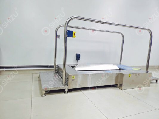 Máy chà đế giày Phòng sạch - Thiết bị vệ sinh Phòng sạch không thể thiếu