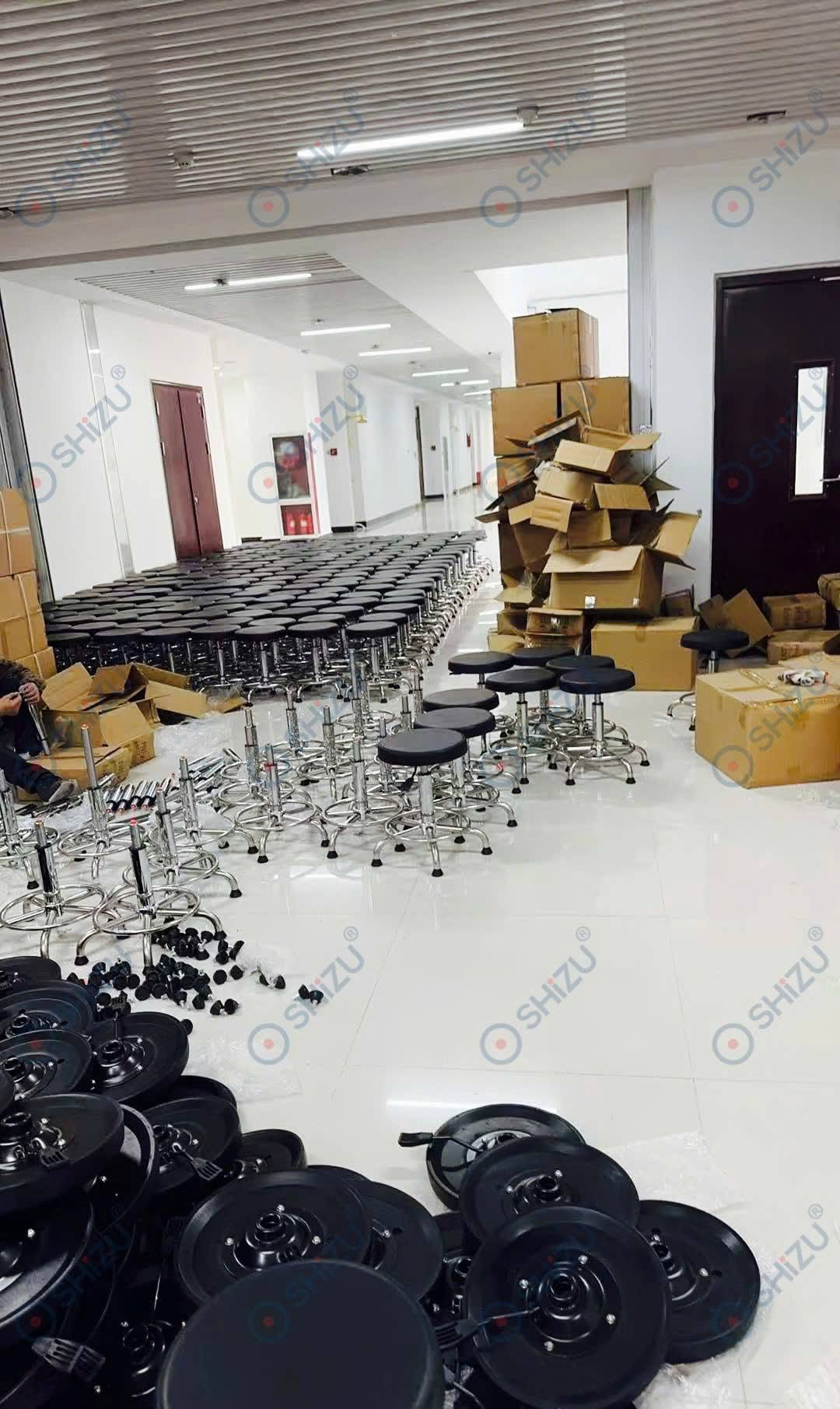 Ghế chống tĩnh điện không tựa lưng SHiZU lắp cho khách hàng | SHiZU CLEANROOM