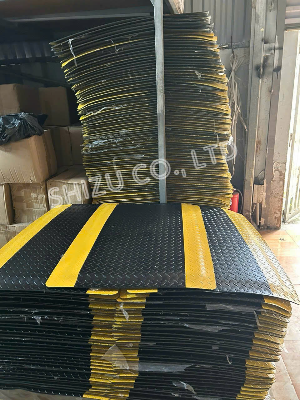 Nhà cung cấp thảm cao su chống mỏi chân ESD chống tĩnh điện uy tín | SHiZU CLEANROOM